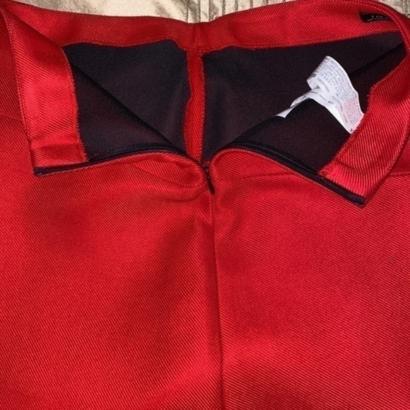 Zara Perfect Red colour skirt NWOT Zara skirt - Picture 2 of 6